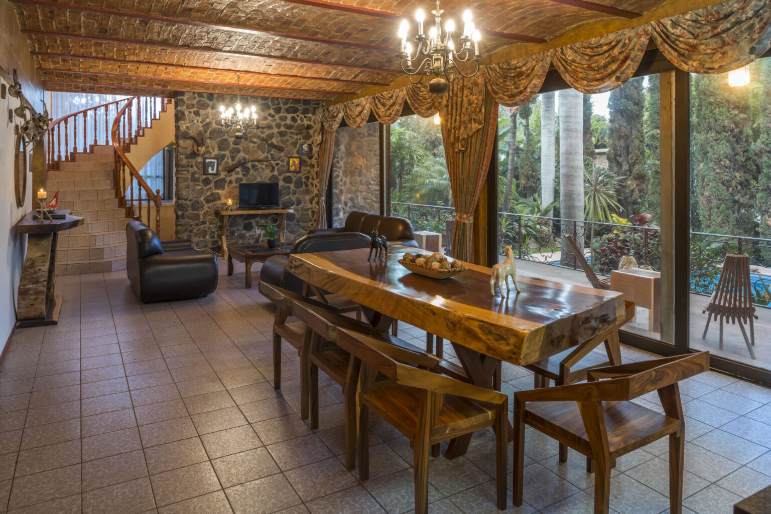 Villa San Luis Soyatlan - 3 Areas Comunes - Sala-Comedor_0569